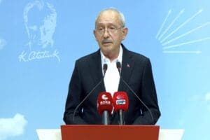 CHP Genel Başkanı Kemal Kılı&ccedil;daroğlu, Kahramanmaraş'taki depremlere ilişkin a&ccedil;ıklamalarda bulundu.&nbsp;