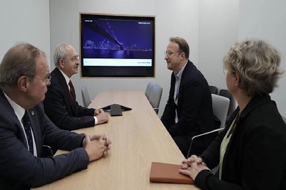 CHP lideri Kemal Kılı&ccedil;daroğlu, sosyal medya hesabından yaptığı a&ccedil;ıklamada, PayPal