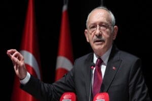 CHP lideri Kemal Kılı&ccedil;daroğlu, Konya Akşehir&rsquo;de &lsquo;Y&ouml;r&uuml;k T&uuml;rkmen B&uuml;y&uuml;k Buluşması&rsquo;na