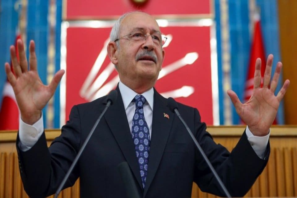 CHP lideri Kılı&ccedil;daroğlu'nun "Seni se&ccedil;ime zorlamak i&ccedil;in elimden geleni yapacağım"
