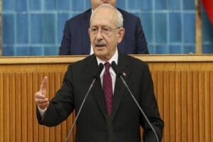 CHP lideri Kılı&ccedil;daroğlu TBMM'deki grup konuşmasının g&ouml;r&uuml;nt&uuml;s&uuml;n&uuml; paylaştı, "Ben, Sinan