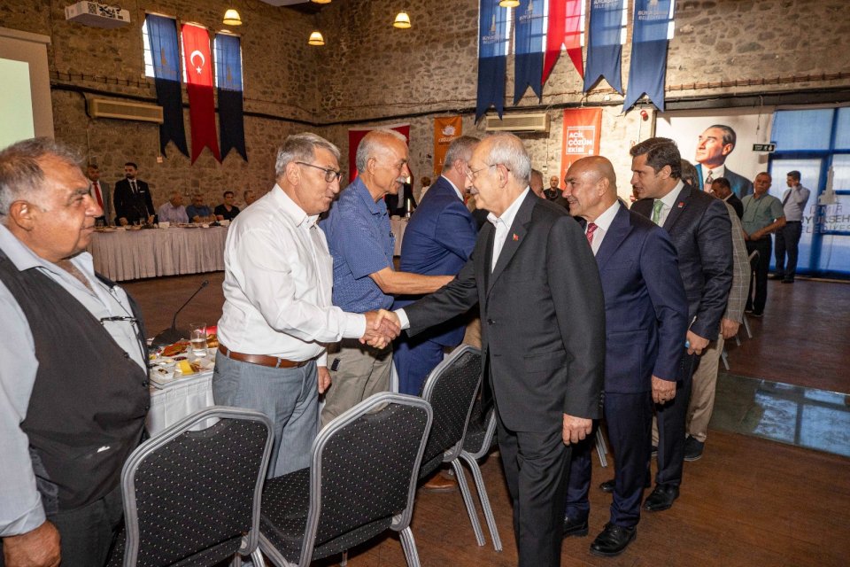 CHP Genel Başkanı Kemal Kılıçdaroğlu, İzmir Büyükşehir Belediye Başkanı Tunç