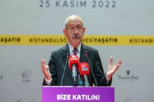 CHP&nbsp;Genel Başkanı Kemal&nbsp;Kılı&ccedil;daroğlu, "Kadına şiddet uygulayan kim olursa olsun cezasını
