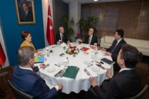 MYK toplantısında 6&rsquo;lı masanın son buluşmasını değerlendiren CHP lideri Kemal