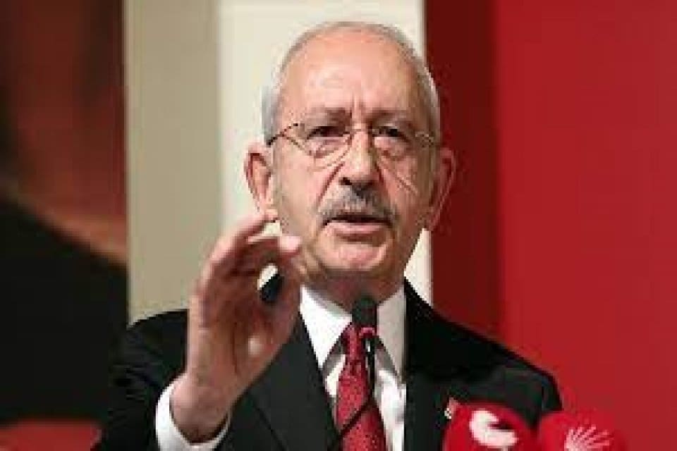CHP Genel Başkanı Kemal Kılı&ccedil;daroğlu, yangın felaketi ile m&uuml;cadeleye destek
