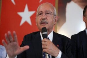 CHP Genel Başkanı&nbsp;Kemal Kılı&ccedil;daroğlu,&nbsp;&ldquo;6'lı masadan cumhurbaşkanlığı adaylığı konusunda bir &ouml;neri