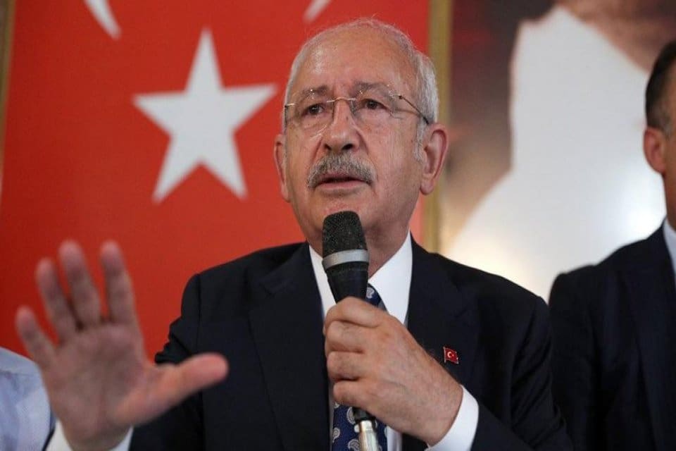 CHP Genel Başkanı&nbsp;Kemal Kılı&ccedil;daroğlu,&nbsp;&ldquo;6'lı masadan cumhurbaşkanlığı adaylığı konusunda bir &ouml;neri