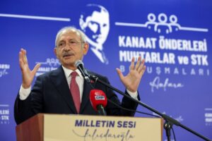 CHP Genel Başkanı Kemal Kılıçdaroğlu, Ankara'da muhtarlar ve kanaat önderleri