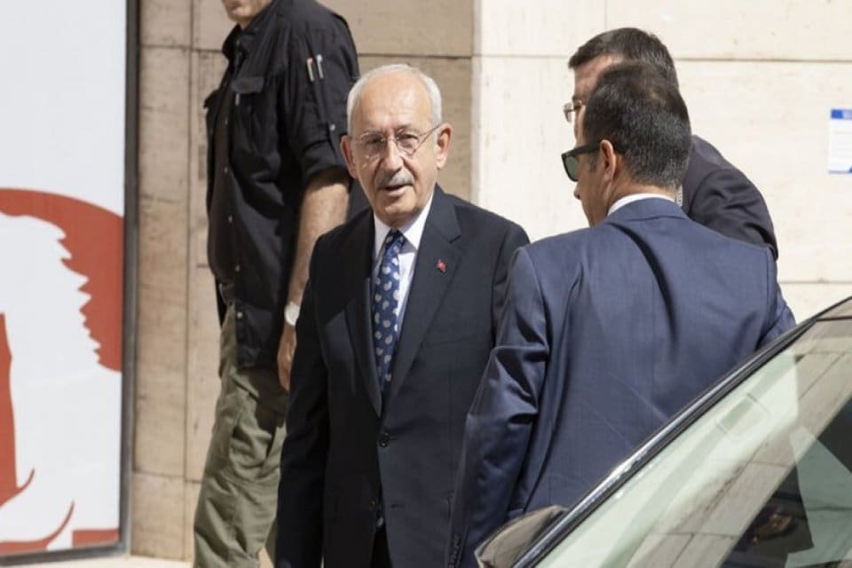 Cumhuriyet Halk Partisi (CHP) Genel Başkanı&nbsp;Kemal Kılı&ccedil;daroğlu&nbsp;DEVA Partisi Genel Başkanı