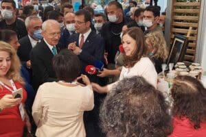 CHP Genel Başkanı Kemal Kılı&ccedil;daroğlu, İstanbul&rsquo;da d&uuml;zenlenen Tarım Zirvesi&rsquo;nde Bal&ccedil;ova