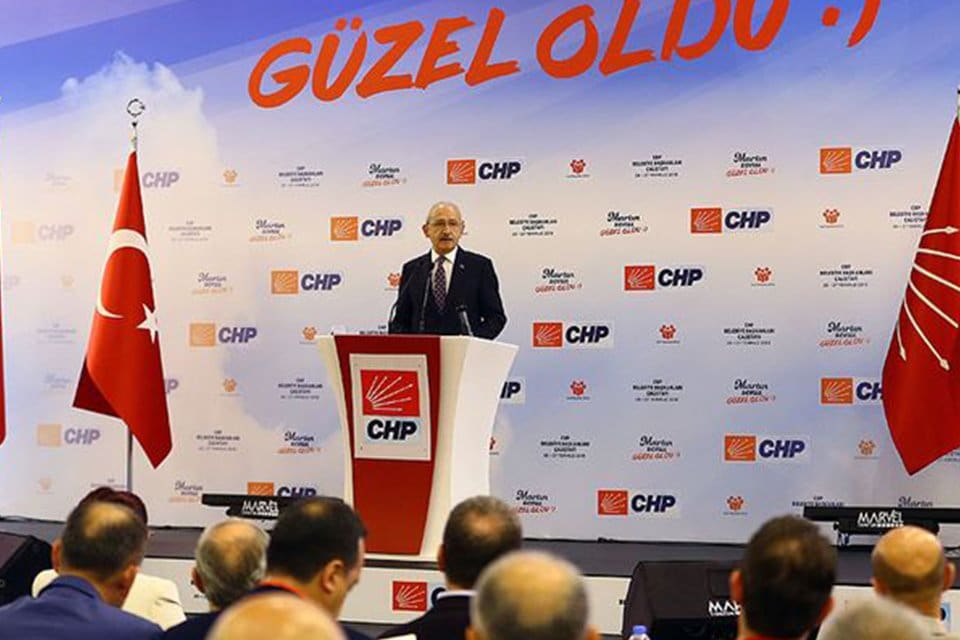 CHP Genel Başkanı&nbsp;Kemal Kılı&ccedil;daroğlu, HDP İzmir il binasına yapılan saldırıyı
