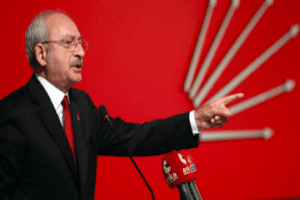 Kemal Kılı&ccedil;daroğlu pandemide &ccedil;ok zor g&uuml;nler ge&ccedil;iren sanat&ccedil;ılara can suyu