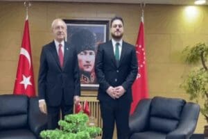 CHP lideri Kılı&ccedil;daroğlu, BTP lideri H&uuml;seyin Baş'ı ziyaret etti. Millet