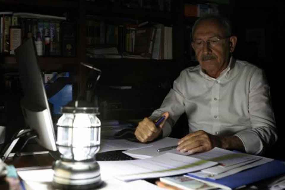 CHP lideri Kemal Kılıçdaroğlu, CHP Kadın Kolları'na 81 ilde, 973