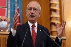 CHP lideri Kılıçdaroğlu, devlet memurlarına çağrıda bulunduğu açıklamasından dolayı kendisi