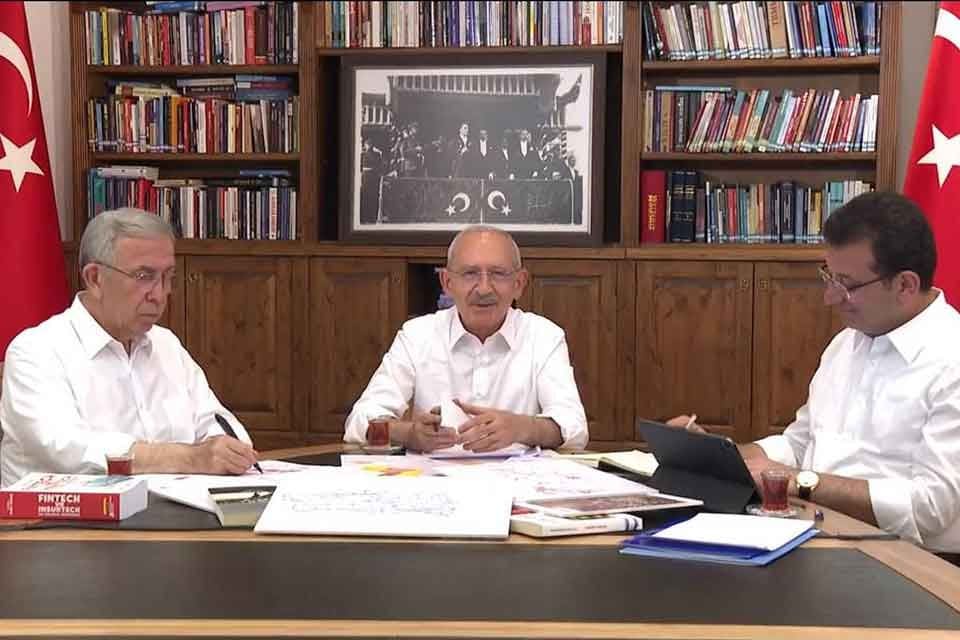 Millet İttifakı'nın cumhurbaşkanı adayı Kemal Kılı&ccedil;daroğlu,&nbsp;Mansur Yavaş&nbsp;ve&nbsp;Ekrem İmamoğlu'nun da yer