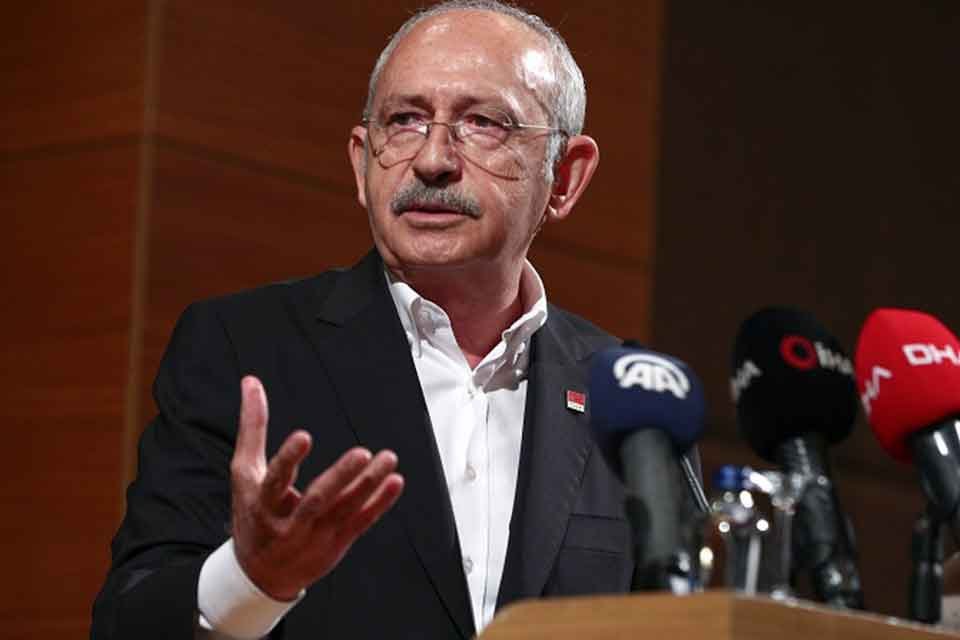 CHP Genel Başkanı Kemal Kılıçdaroğlu, AK Parti'ye katıldığını duyuran Mehmet