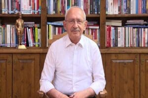DEMOKRAT G&Uuml;NDEM-CHP Lideri Kemal Kılı&ccedil;daroğlu, gece yarısından sonra yayınlayacağı videonun