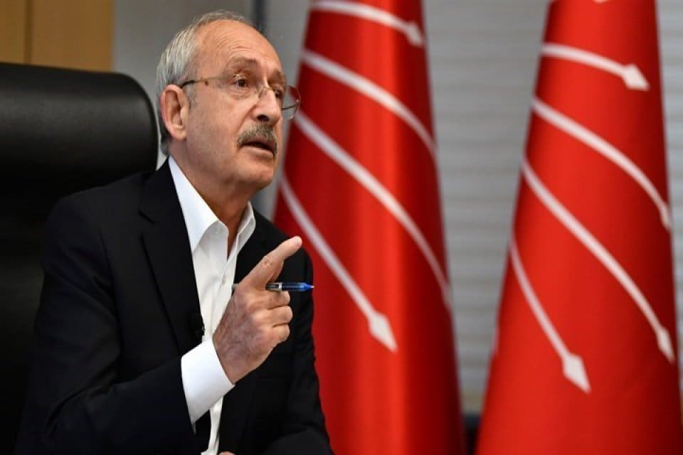 Kılı&ccedil;daroğlu, ekonomik krizde yaşamaya &ccedil;alışan kadınların a&ccedil;ıklamalarını paylaşarak, &ldquo;Utan Erdoğan,