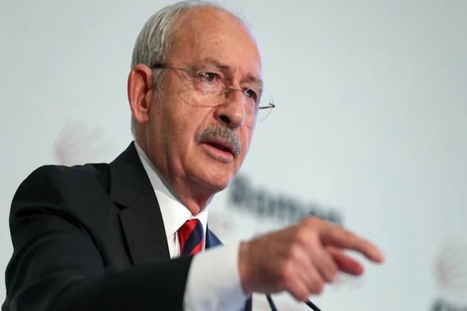 Deprem sonrasında da işlemlerin devam ettiği ve b&uuml;y&uuml;k kayıpların yaşandığı