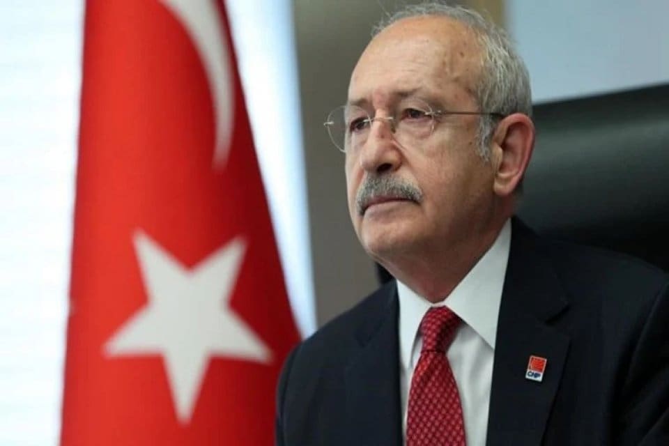 CHP lideri Kemal Kılı&ccedil;daroğlu, "kesin ihra&ccedil; talebiyle" Y&uuml;ksek Disiplin Kurulu'na
