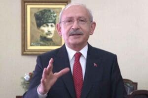 İYİ Parti Genel Başkanı Meral Akşener'in Cumhurbaşkanlığı adaylığını onaylamayarak Altılı