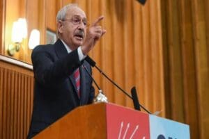 CHP Grup Toplantısı'nda konuşan Kemal Kılı&ccedil;daroğlu,"YSK'ya g&uuml;venmediğimi Mısır'daki sağır sultan