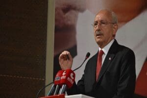 CHP Genel Başkanı Kemal Kılı&ccedil;daroğlu, partisinin TBMM Grubu tarafından d&uuml;zenlenen