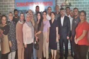 Millet İttifakı'nın Cumhurbaşkanı Adayının Kemal Kılı&ccedil;daroğlu olarak belirlenmesinin ardından Diyarbakır'da