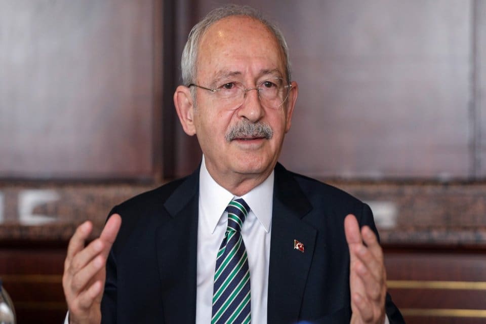 Fikret Bila, CHP kurmaylarının "Kılı&ccedil;daroğlu&rsquo;nun aday olup olmayacağı ne zaman