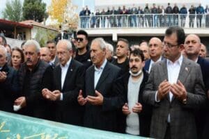 CHP Genel Başkanı&nbsp;Kemal Kılı&ccedil;daroğlu'nun Kocaeli&rsquo;de yaşayan ve evinde rahatsızlanarak hayatını