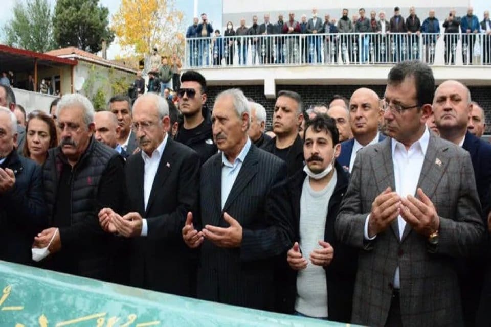 CHP Genel Başkanı&nbsp;Kemal Kılı&ccedil;daroğlu'nun Kocaeli&rsquo;de yaşayan ve evinde rahatsızlanarak hayatını
