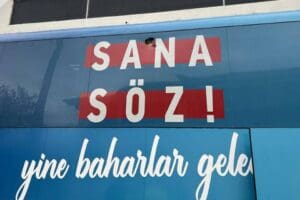 Millet İttifakı bug&uuml;n Sakarya'da miting d&uuml;zenledi. Mitingin ardından Kılı&ccedil;daroğlu&rsquo;nun i&ccedil;inde