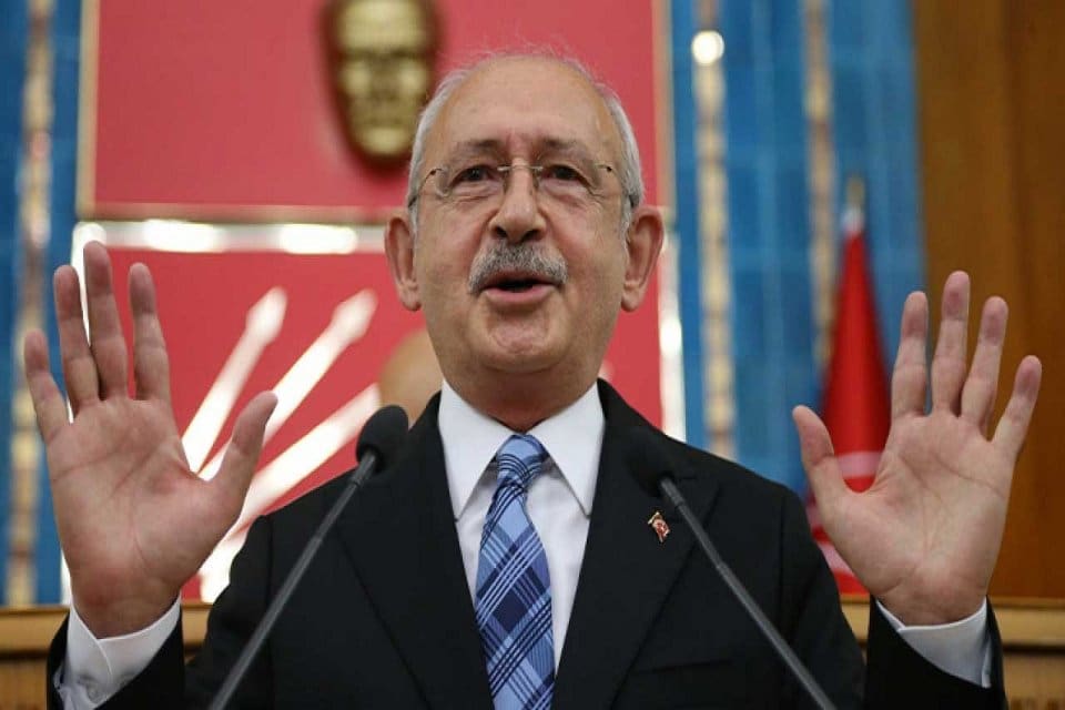 CHP lideri Kılı&ccedil;daroğlu, partisinin grup toplantısında konuşuyor. Kılı&ccedil;daroğlu'nun a&ccedil;ıklamalarından &ouml;ne