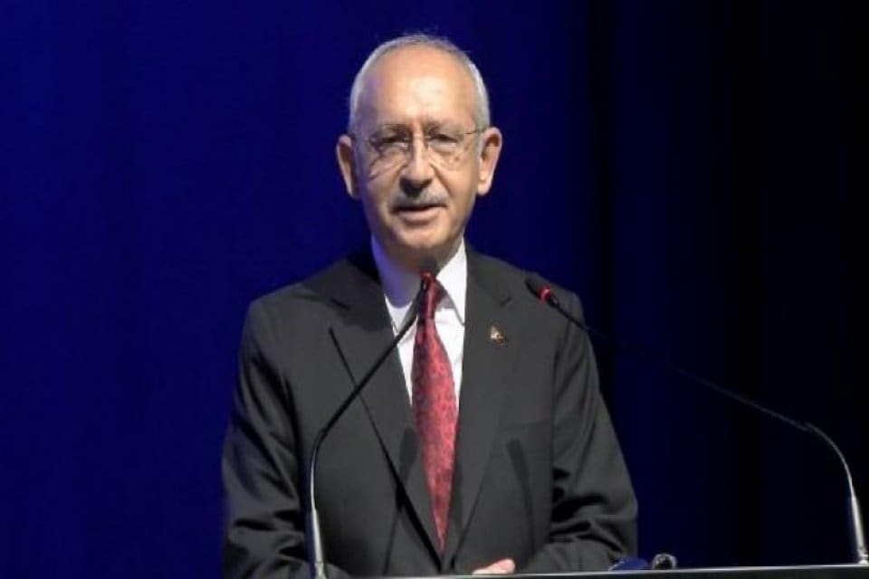 Şişli'de a&ccedil;ıklamalarda bulunan Kemal Kılı&ccedil;daroğlu y&uuml;ksek vergilere rağmen ekonomideki sorunların