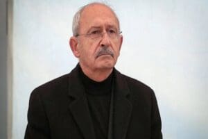 Deprem b&ouml;lgesinden d&ouml;nd&uuml;kten sonra Sermaye Piyasası Kurulu'na (SPK) gideceğini a&ccedil;ıklayan