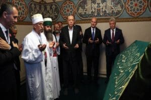 CHP'li Kuşoğlu, Kılı&ccedil;daroğlu'nun talimatını a&ccedil;ıkladı: "Hacıbektaş'ta Erdoğan'ı karşılayın, protestoya meydan