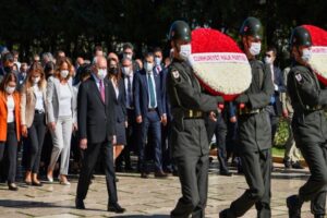 CHP Genel Başkanı Kemal Kılıçdaroğlu, partisinin 98. kuruluş yıl dönümü