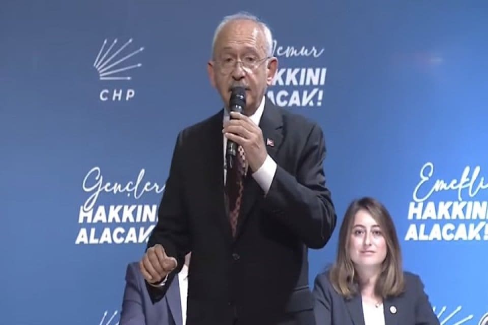 CHP Genel Başkanı Kemal Kılı&ccedil;daroğlu, Yalova'da partisinin grup toplantısında konuştu.