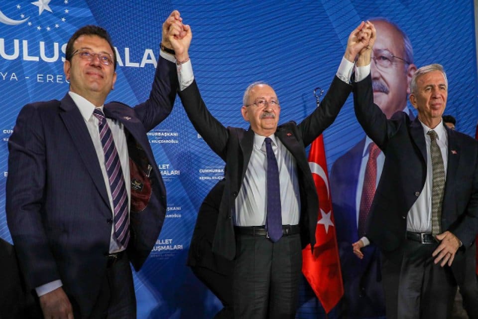 Ardahan ve Kars mitinglerinden sonra Uşak'a giden Kemal Kılı&ccedil;daroğlu, Ekrem