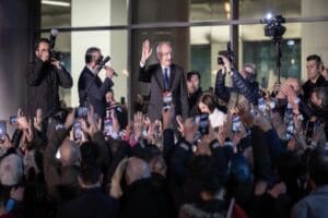 Gazeteci Fikret Bila, CHP lideri Kemal Kılı&ccedil;daroğlu'nun HDP'nin ve aynı