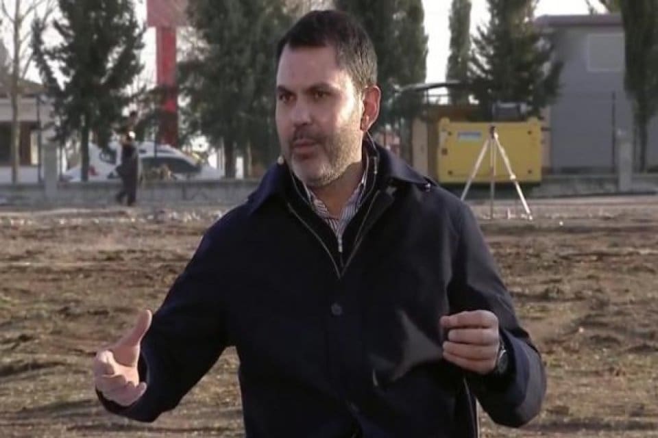 &Ccedil;evre, Şehircilik ve İklim Değişikliği Bakanı Murat Kurum, "Ev sahiplerine