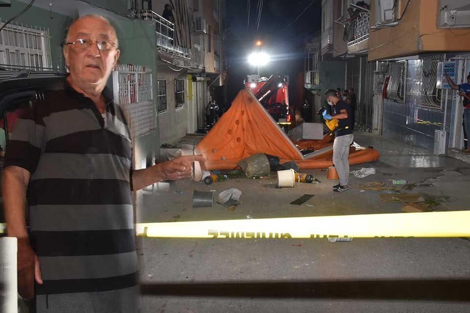 İzmir'in Buca il&ccedil;esinde, uyardığı kiracısı Erol A.'nın (36) eşyalarını sokağa