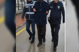 Adana'da kirayı 6 kat artıran ev sahibi g&ouml;zaltına alınarak adliyeye