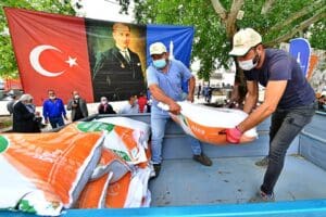 İzmir B&uuml;y&uuml;kşehir Belediye Başkanı Tun&ccedil; Soyer'in &ldquo;Başka Bir Tarım M&uuml;mk&uuml;n&rdquo;