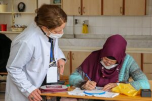 Buca’nın kırsal mahallesi Kırklar’da, kadınların kurs talebi üzerine Buca Belediyesi