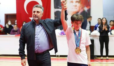 Kış spor okulları coşkuyla açıldı… Başkan Sandal: 'Bayraklı, İzmir’in incisi olacak'