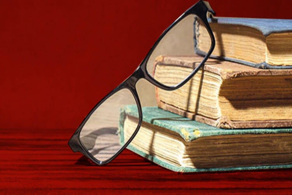 &ldquo;Kitap tanıtmak istiyoruz&rdquo; diyerek vatandaşlara ulaşan Patix Kitap isimli şirket,