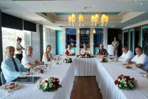 Başkanlığını Konak Belediye Başkanı Abd&uuml;l Batur&rsquo;un yaptığı Kıyı Ege Belediyeler