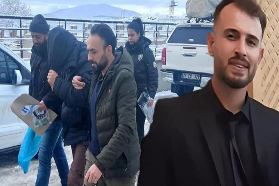 Elazığ&rsquo;ın Palu il&ccedil;esinde kuzenler Mustafa Yılmaz (26) ile Onur Yılmaz,